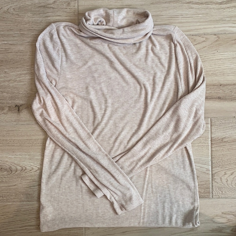 Ribbed Turtleneck